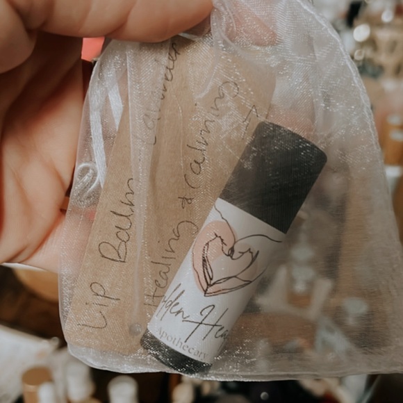 Golden Healing Apothecary✨Lip Balm - Picture 8 of 11